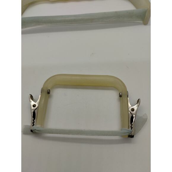 The Seam Whacker - 2 Pieces - Picture 2 of 4